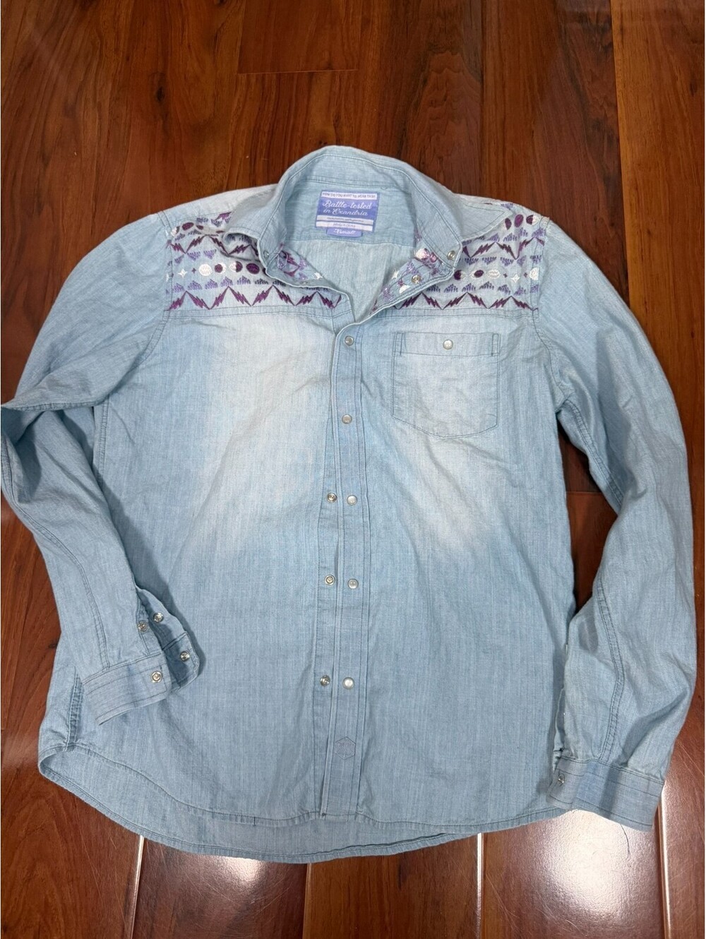 Critical Role Imogen Temult Bells Hells Denim Shirt Womens Size XS Pearl Snap